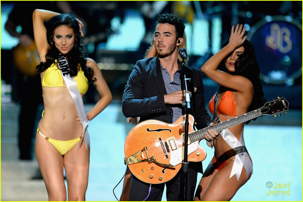 jonas brothers miss usa competition performance watch now 16