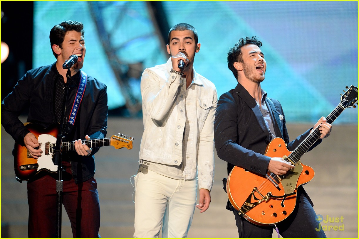 jonas brothers miss usa competition performance watch now 20