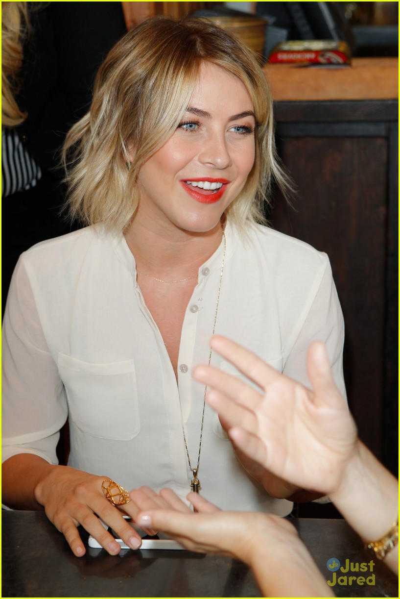 julianne hough baby2baby event 21