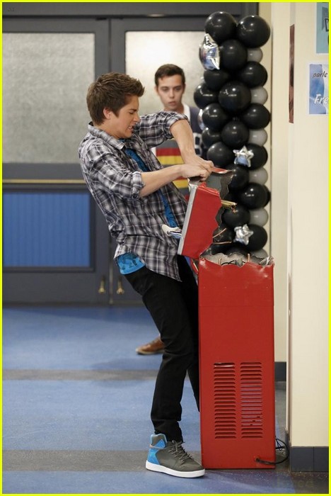 two lab rats episodes tonight 07