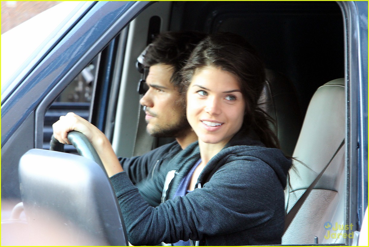 taylor lautner bench campaign behind the scenes 03