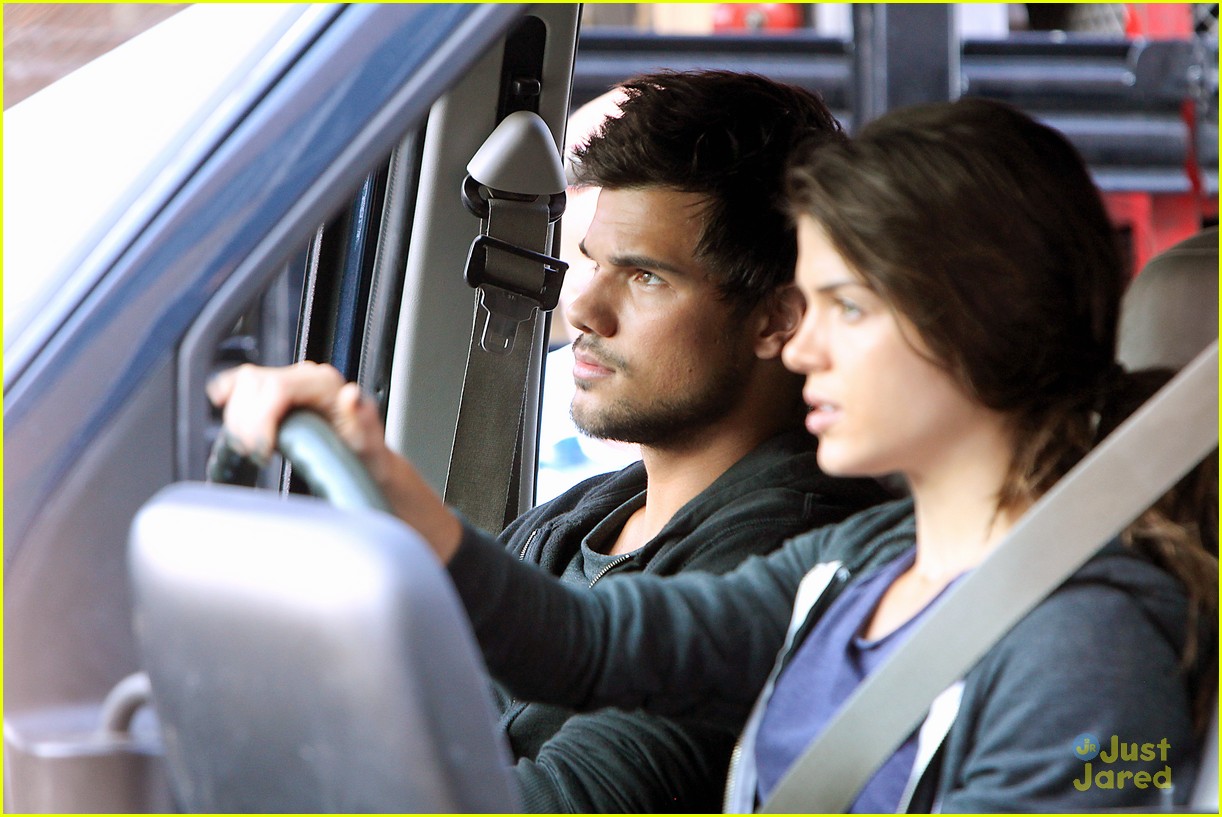 taylor lautner bench campaign behind the scenes 05