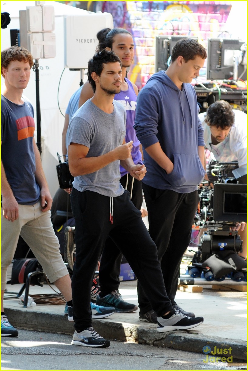 taylor lautner marie avgeropoulos tracers two 05