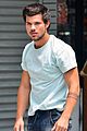 taylor lautner roughed up tracers 08