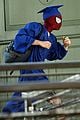 emma stone andrew garfield spiderman graduation 03