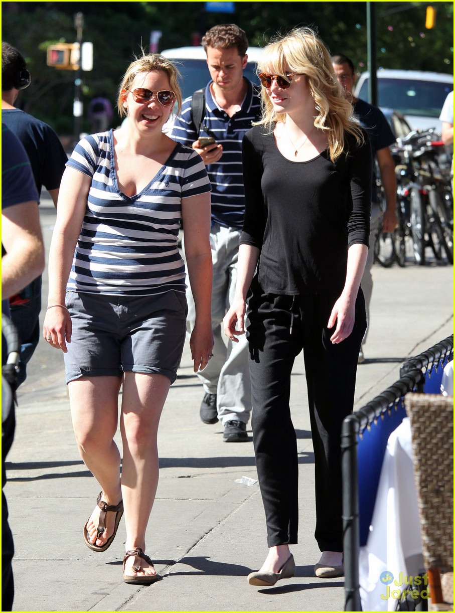 emma stone andrew family outing 07