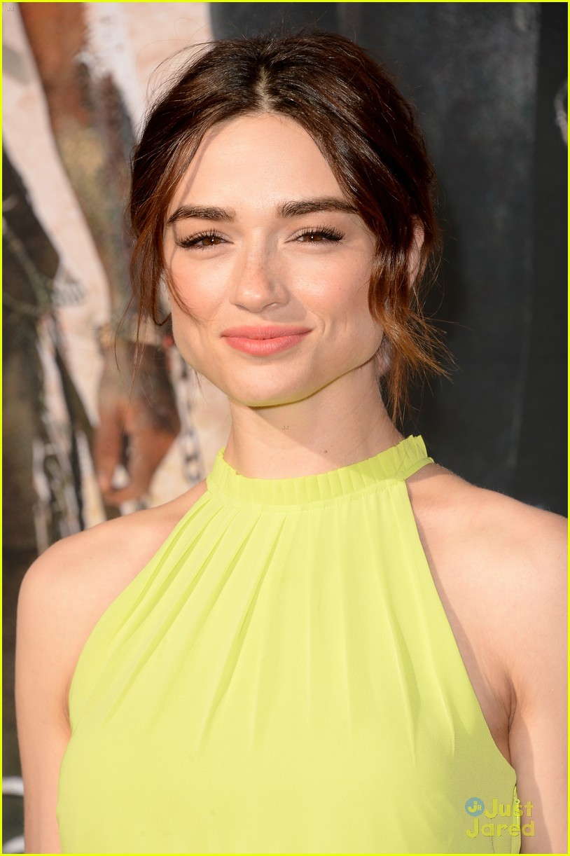 tyler posey crystal reed lone ranger premiere 12