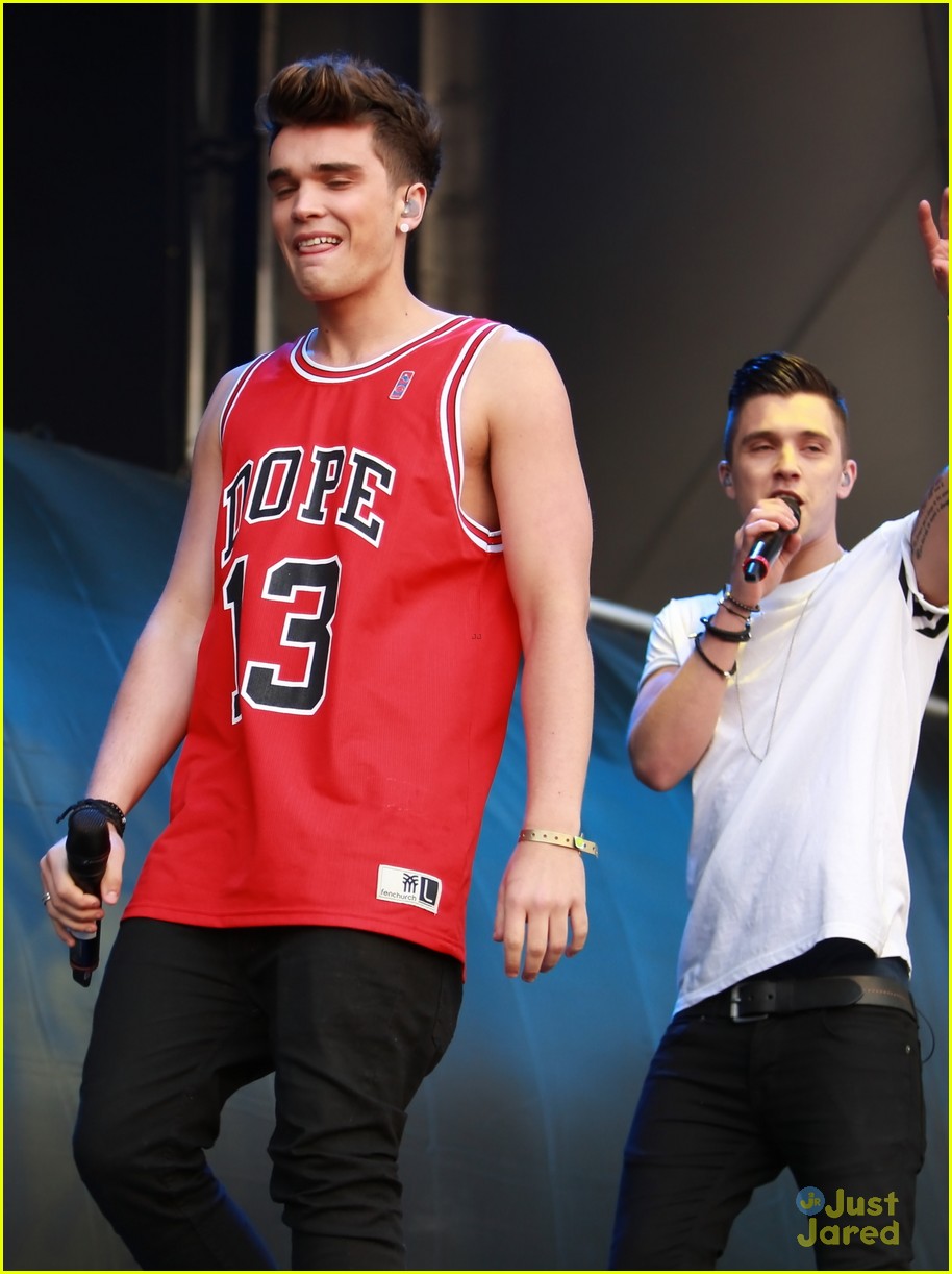 union j performs at chester rocks 2013 05