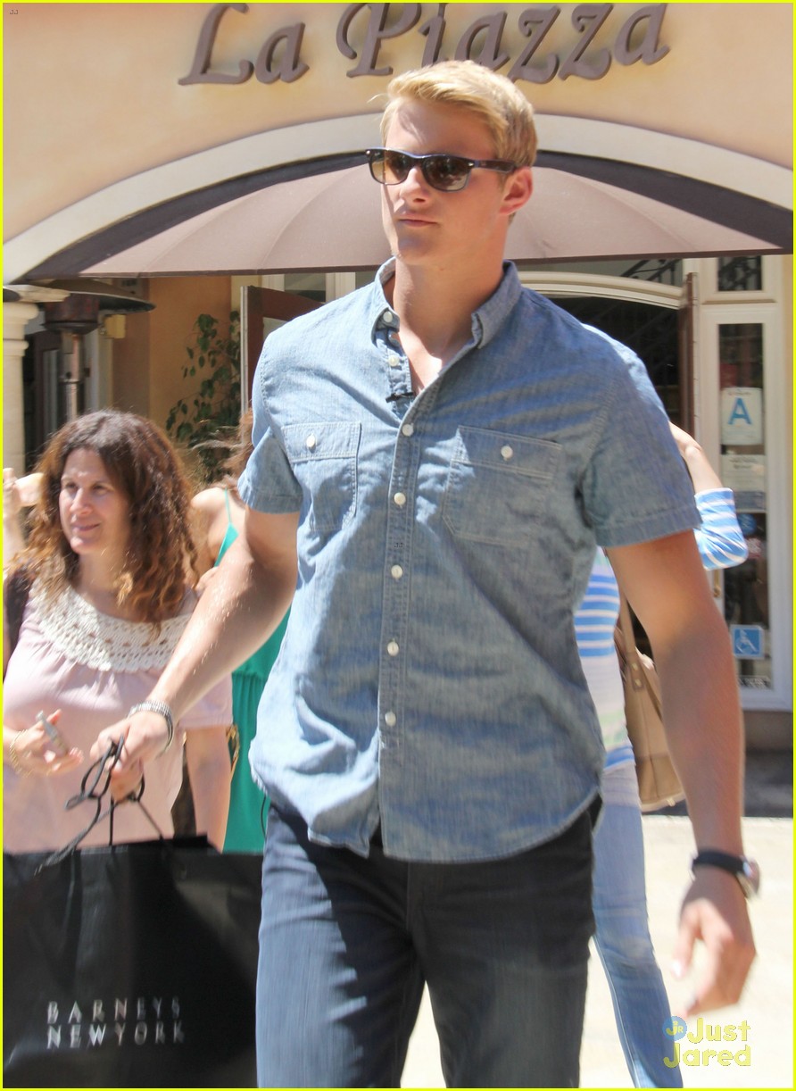alexander ludwig extra appearance at the grove 07