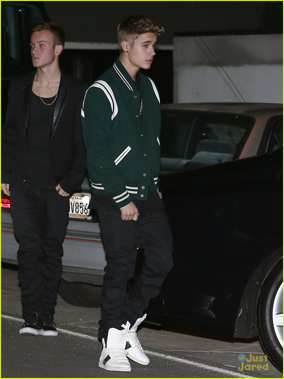 justin bieber attends selena gomez sbirthday party 02