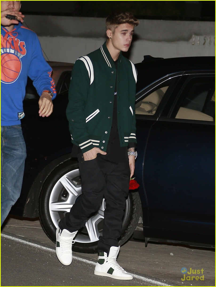 justin bieber attends selena gomez sbirthday party 05