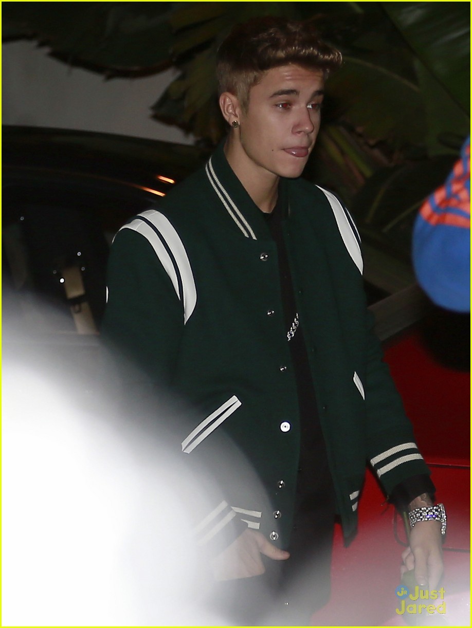 justin bieber attends selena gomez sbirthday party 06