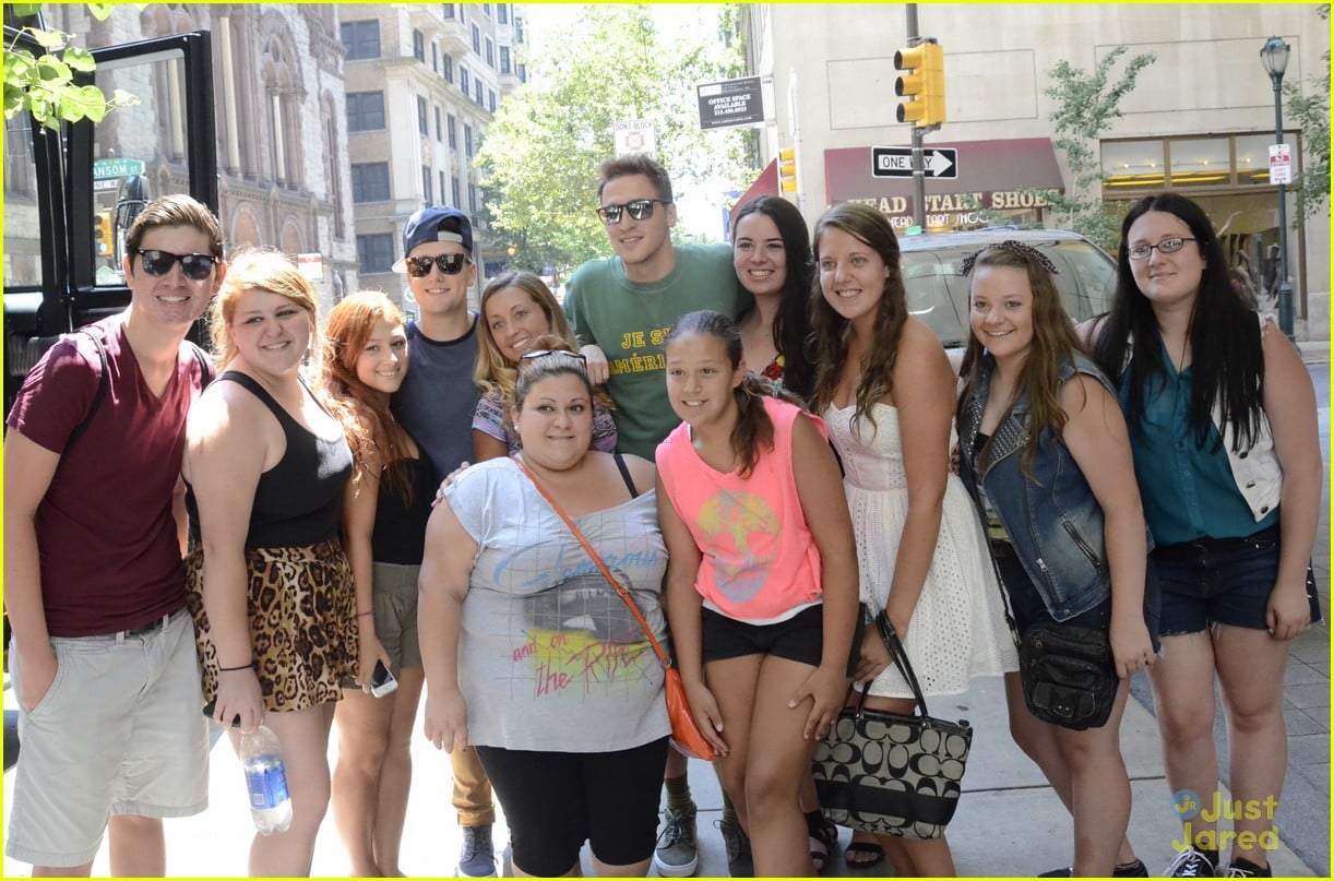 big time rush hotel check out 04