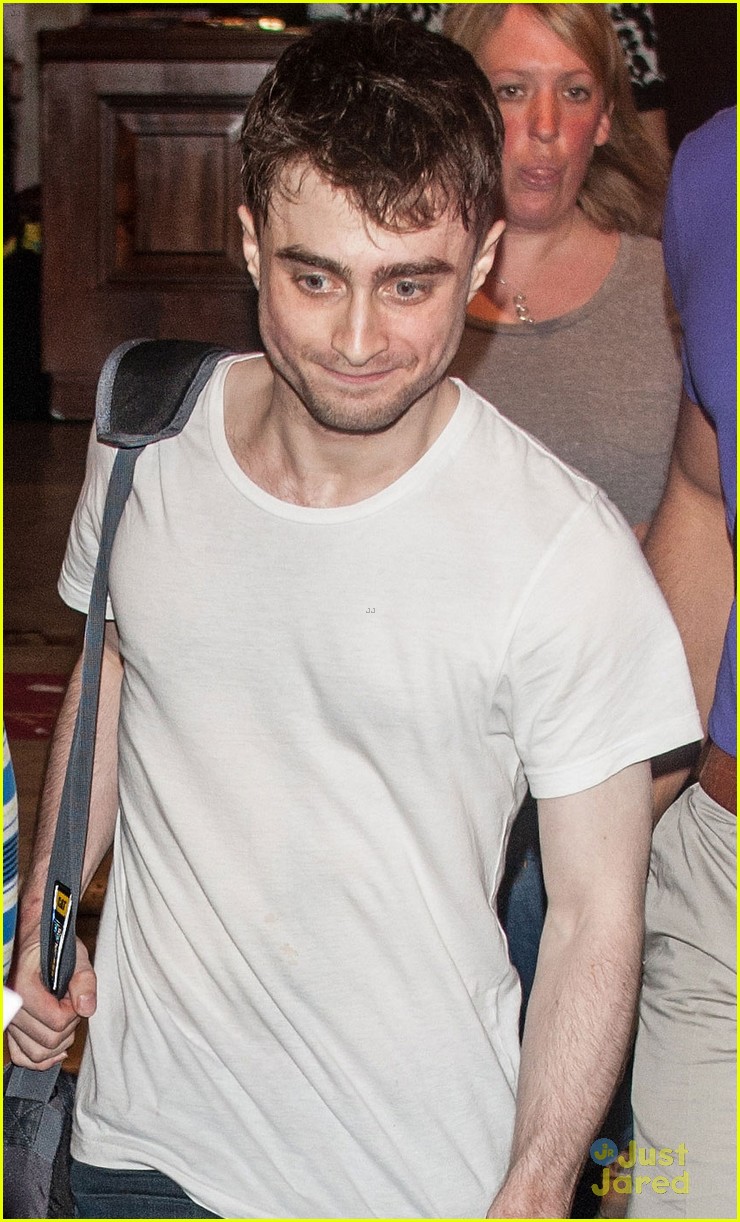 daniel radcliffe returning to young doctor notebook 02