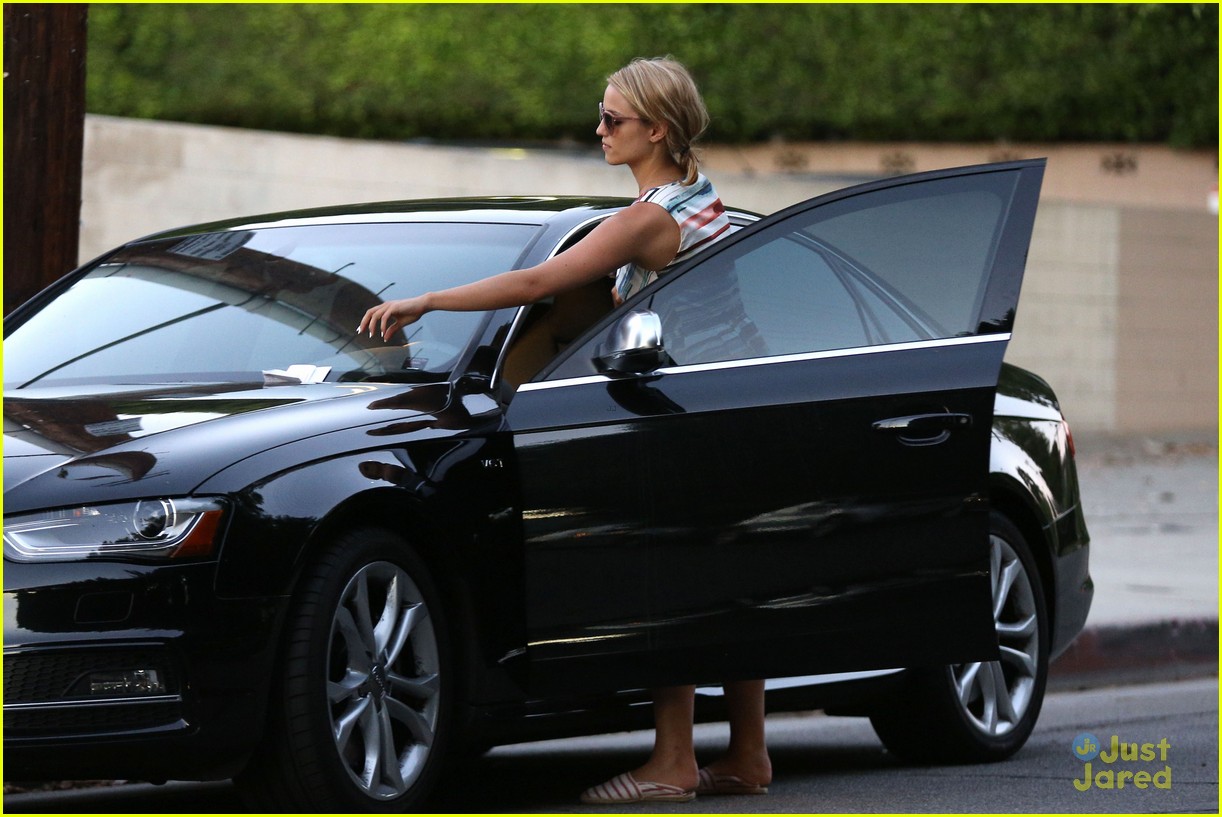 dianna agron visits friends after cory monteith death 10