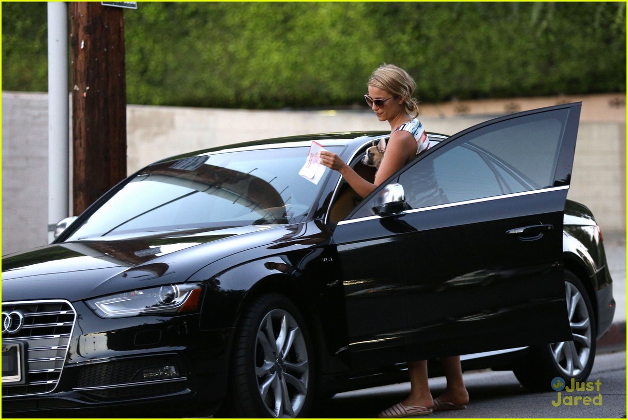 dianna agron visits friends after cory monteith death 11