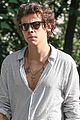 harry styles checks his phone in nyc 02