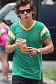 harry styles grabs a smoothie in nyc 04