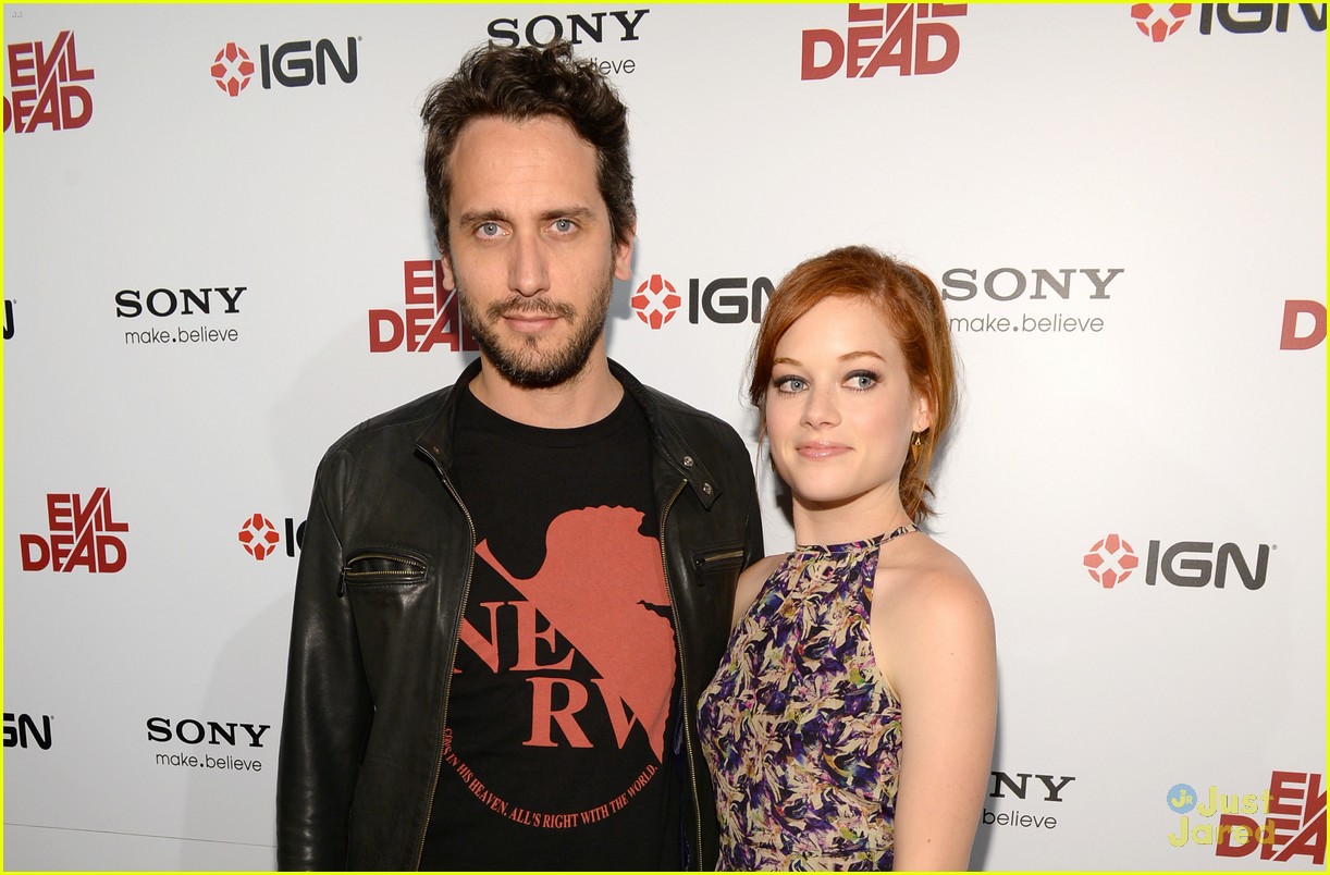 jane levy evil dead bluray sdcc 11