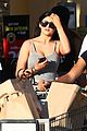 kylie jenner food shopping with friends 04