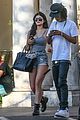 kylie jenner food shopping with friends 05