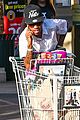 kylie jenner food shopping with friends 07