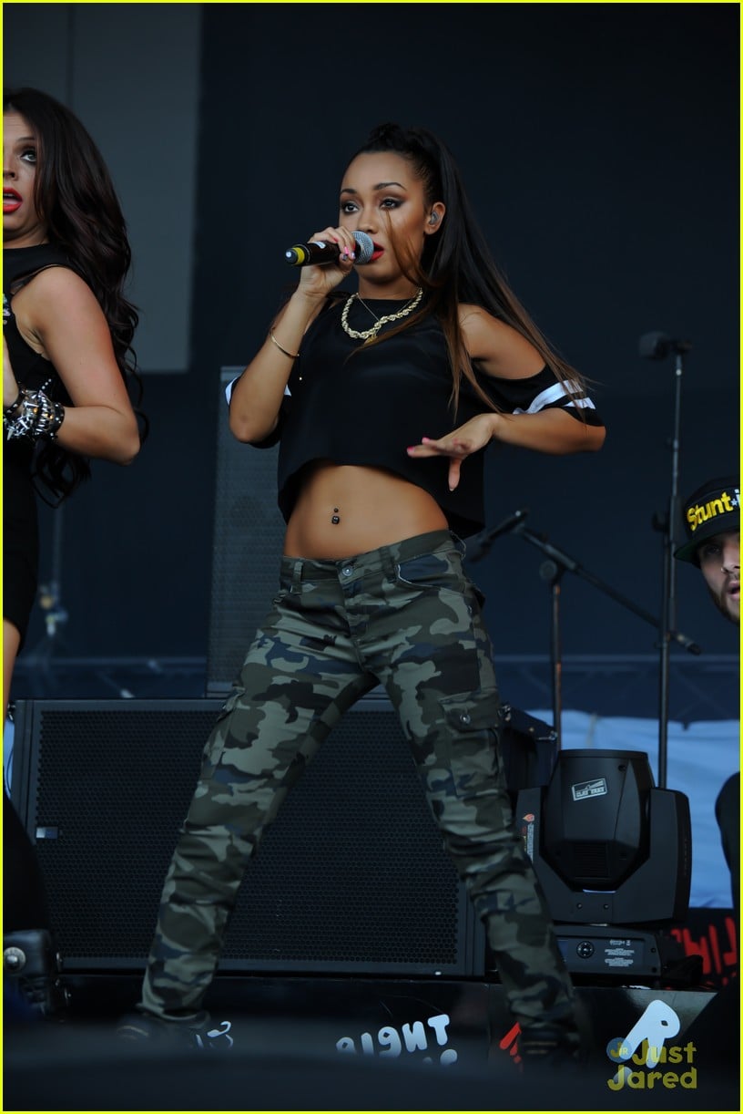 little mix alton towers performers 01
