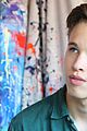 ryan beatty stops by toms in venice beach 02