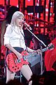 taylor swift vancouver red stop 10