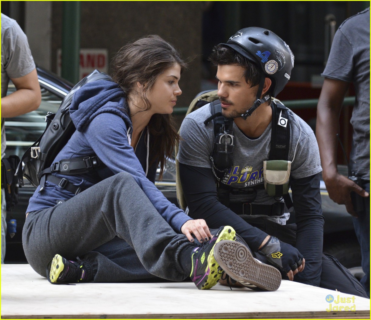 taylor lautner marie avgeropoulos tracers filming 11