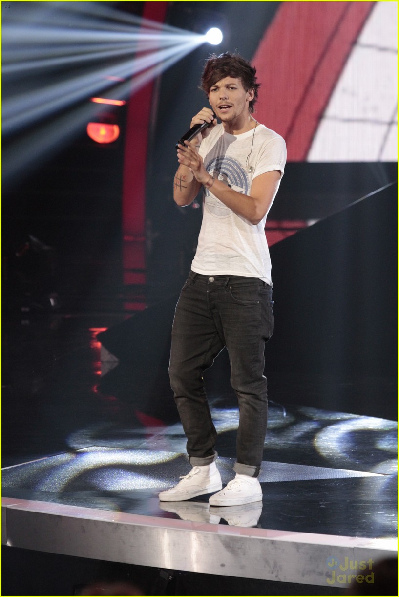 one direction americas got talent performance watch now 04