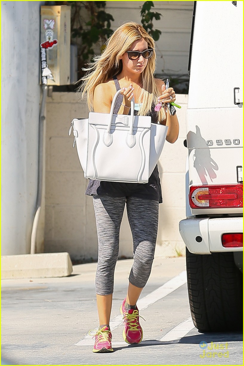 ashley tisdale christopher french is her perfect guy 09