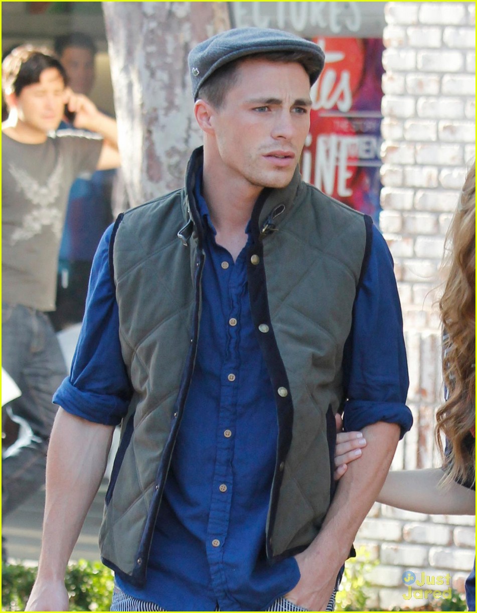 colton haynes holland roden shopping pals 04