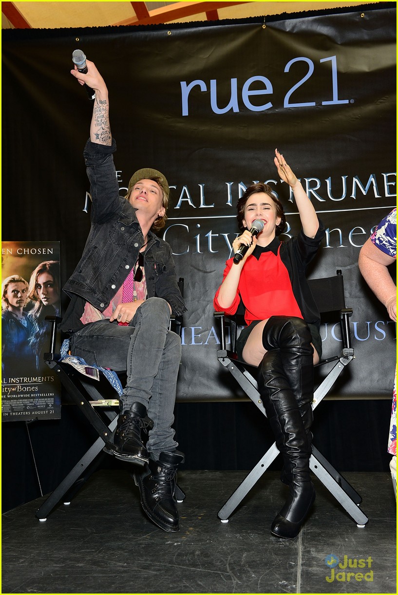 jamie campbell bower lily collins philly tmi 10