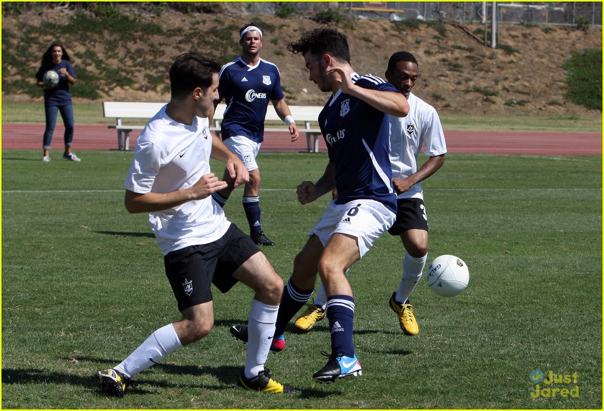 jonas brothers charity soccer game 12