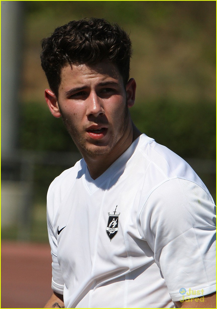 jonas brothers charity soccer game 17