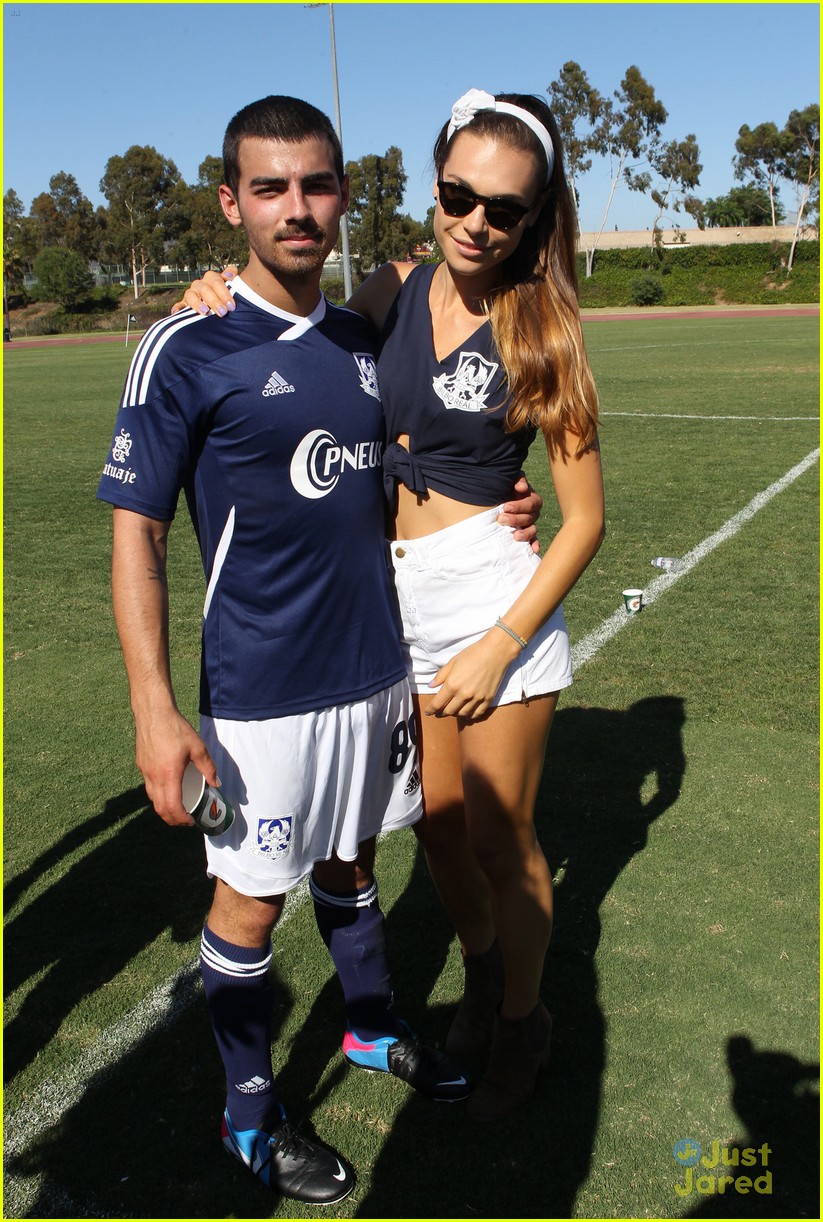 jonas brothers charity soccer game 22