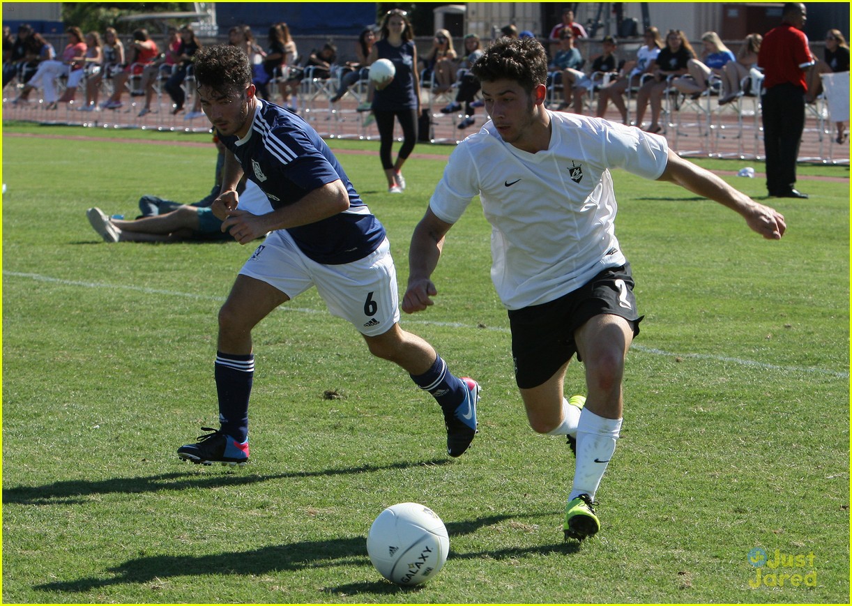 jonas brothers charity soccer game 31