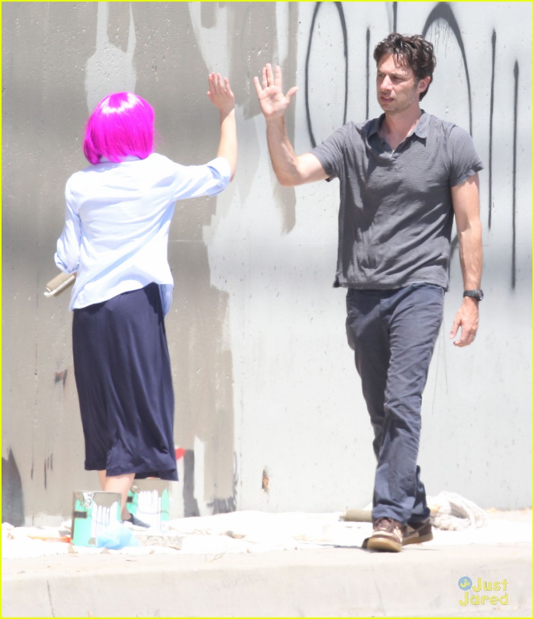 joey king pink wig for wish i was here 13