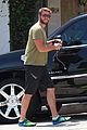 liam hemsworth phone charger ride 02