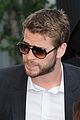 liam hemsworth visits the daily show with jon stewart 12