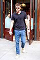 liam hemsworth promotes paranoia at the apple store 05