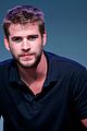 liam hemsworth promotes paranoia at the apple store 14
