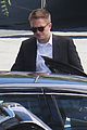 robert pattinson suits up for maps 43