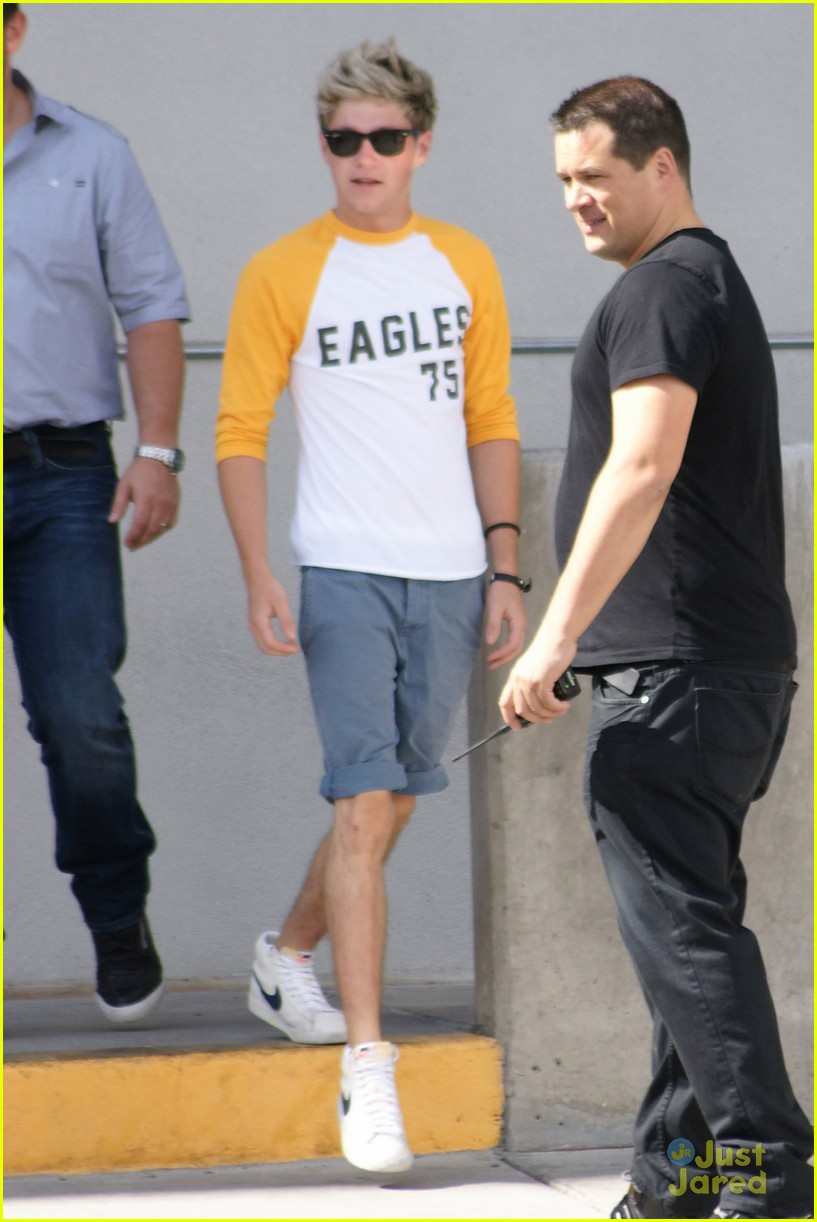niall horan liam payne step out in vegas 06