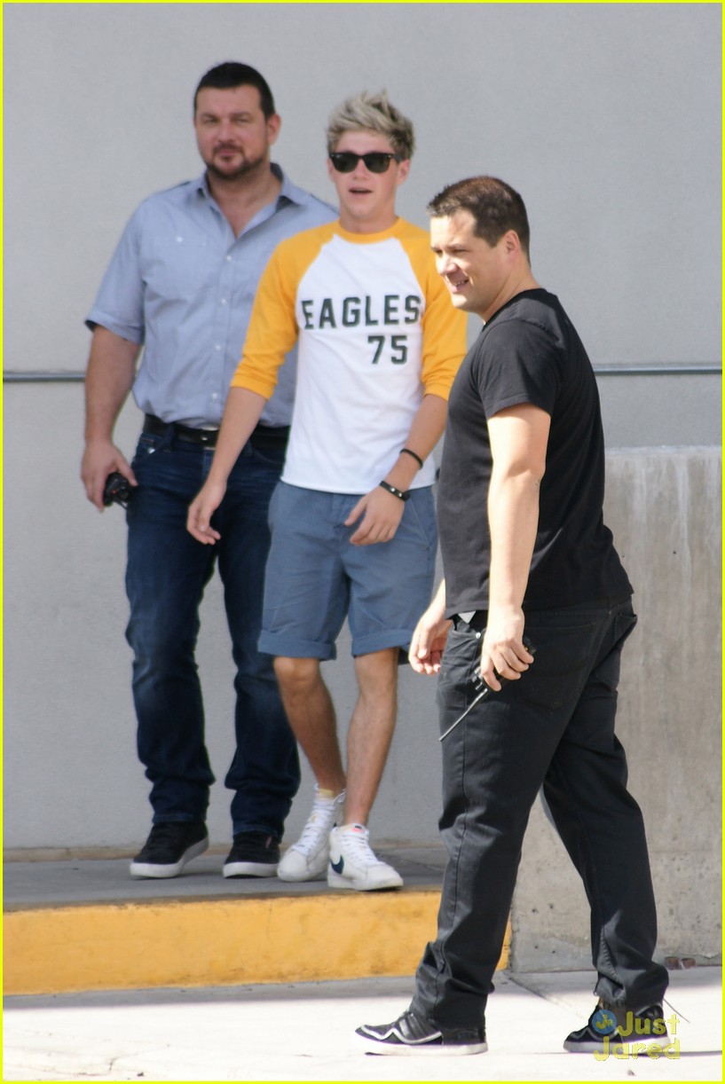 niall horan liam payne step out in vegas 08