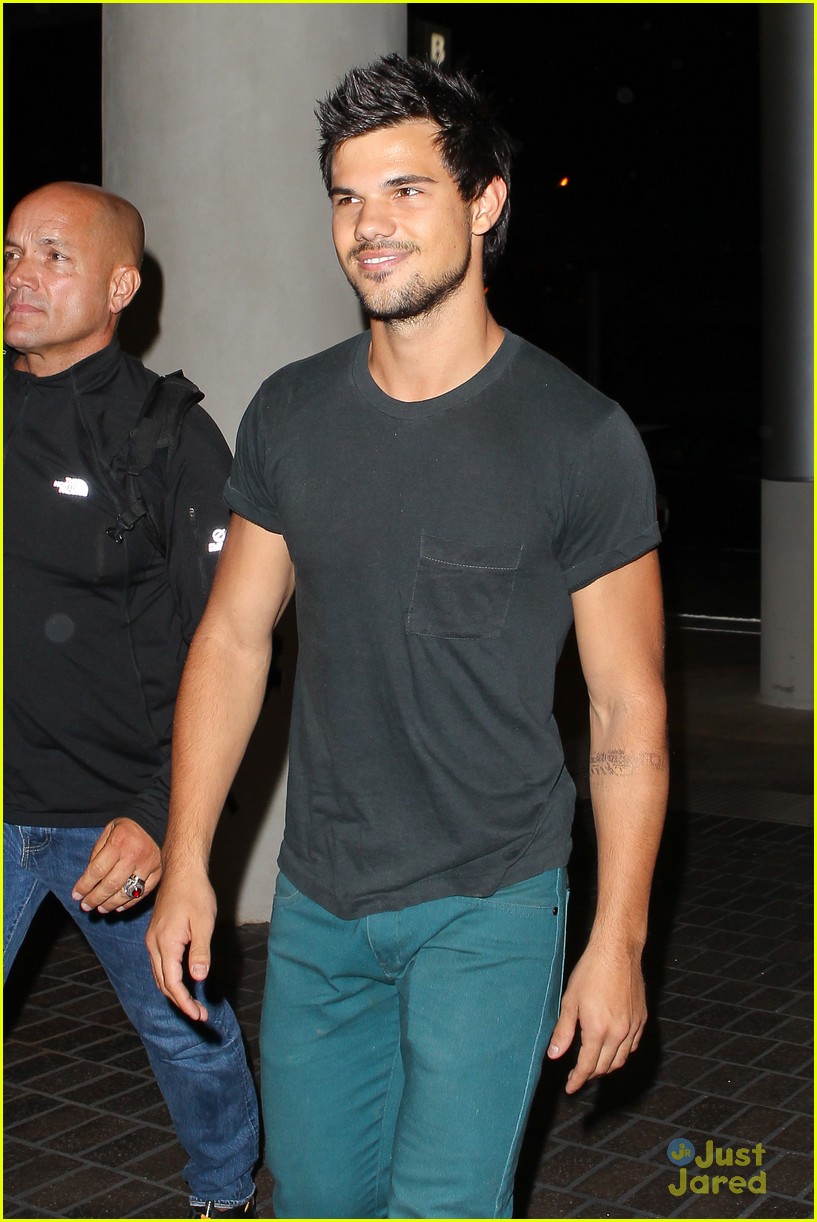 taylor lautner marie avgeropoulos separate la outings 07