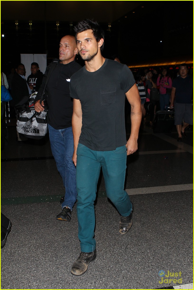 taylor lautner marie avgeropoulos separate la outings 19