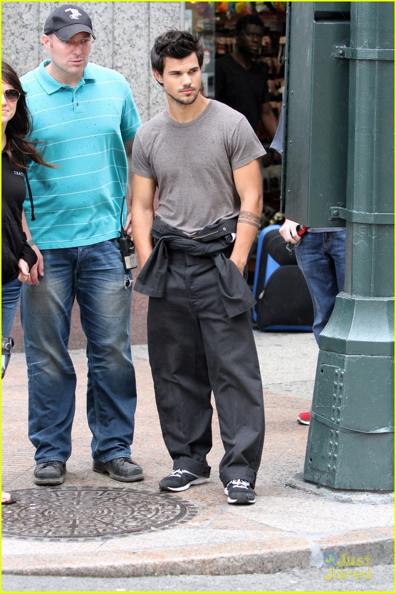 taylor lautner midtown tracers guy 03