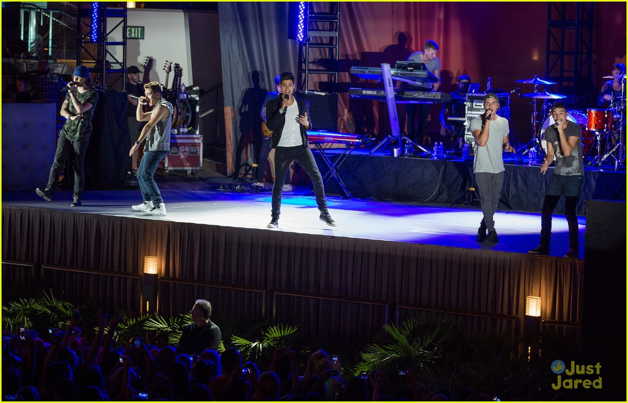 the wanted boulevard pool performance 04